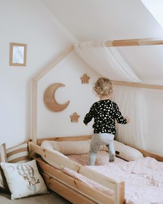 Když se setmí a je čas koupání a pohádek, přichází světýlkům ten pravý okamžik ✨ Ten pravý, kouzelný čas, kdy pomalu...