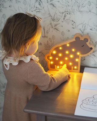 ✨Začíná nám odbobí světýlek!✨ Tma už přichází čím dál dřív, tak si pojďte tento večerní čas s dětmi udělat ještě...